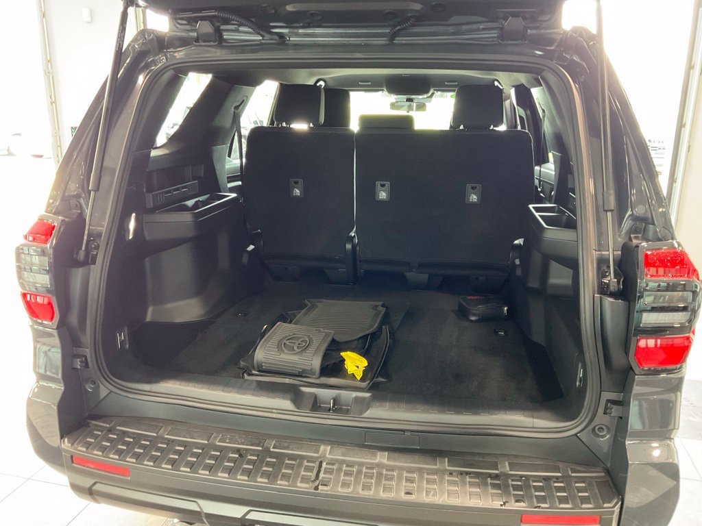 Certified 2025 Toyota 4Runner SR5 AWD/4WD image 22