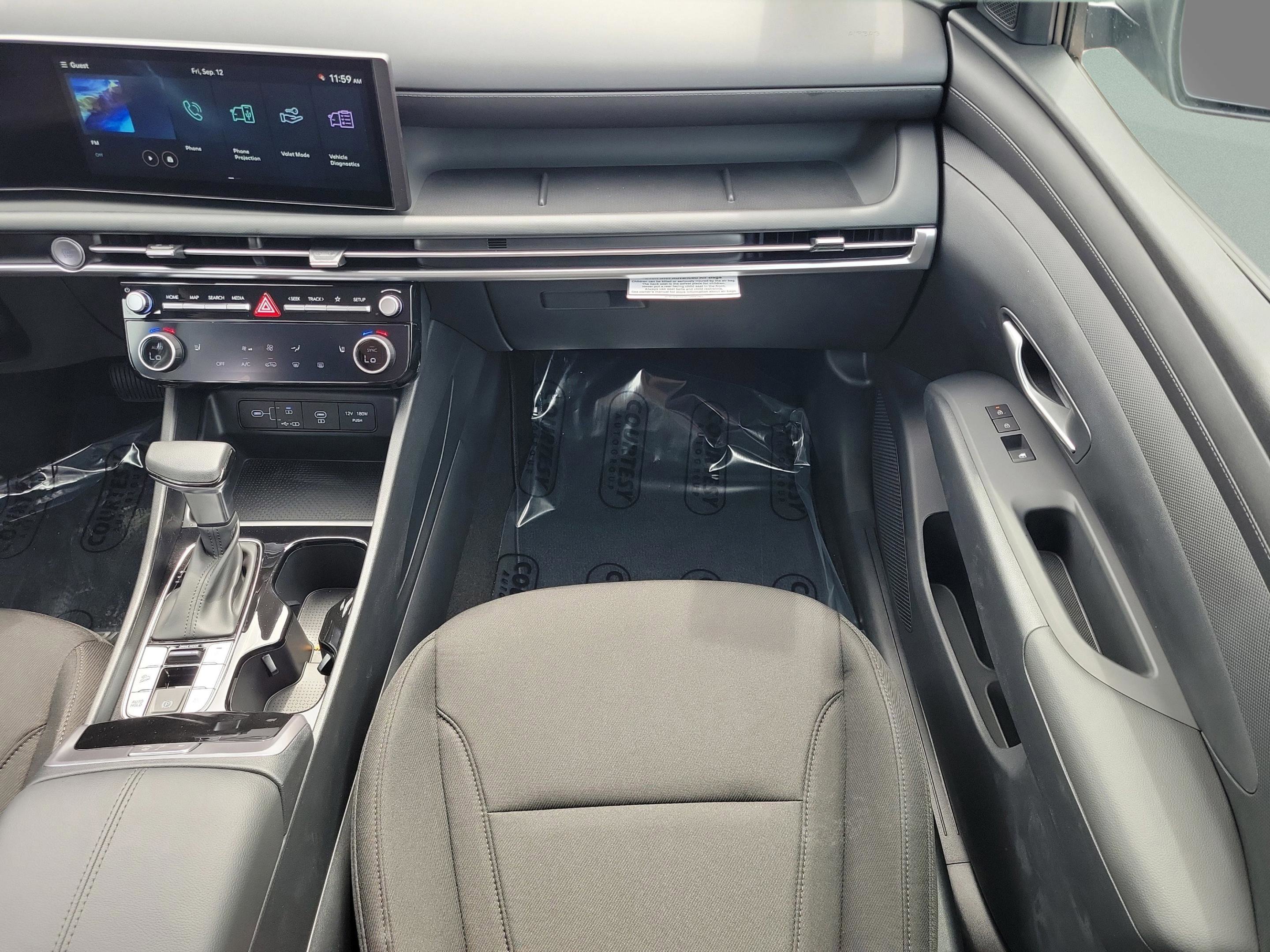 New 2026 Hyundai Tucson SEL image 14