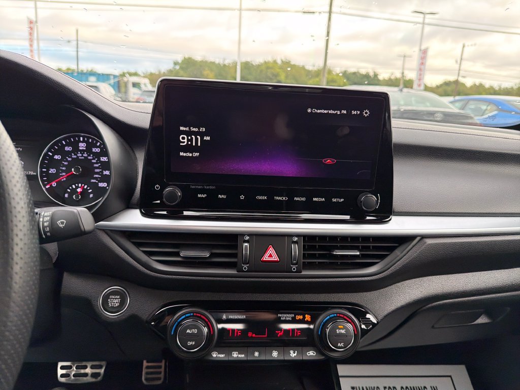 Used 2023 Kia Forte GT-Line w/ GT-Line Premium Package FWD image 22