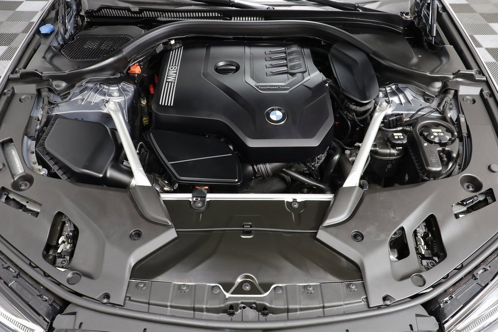 Certified 2023 BMW 530i xDrive w/ M Sport Package image 25