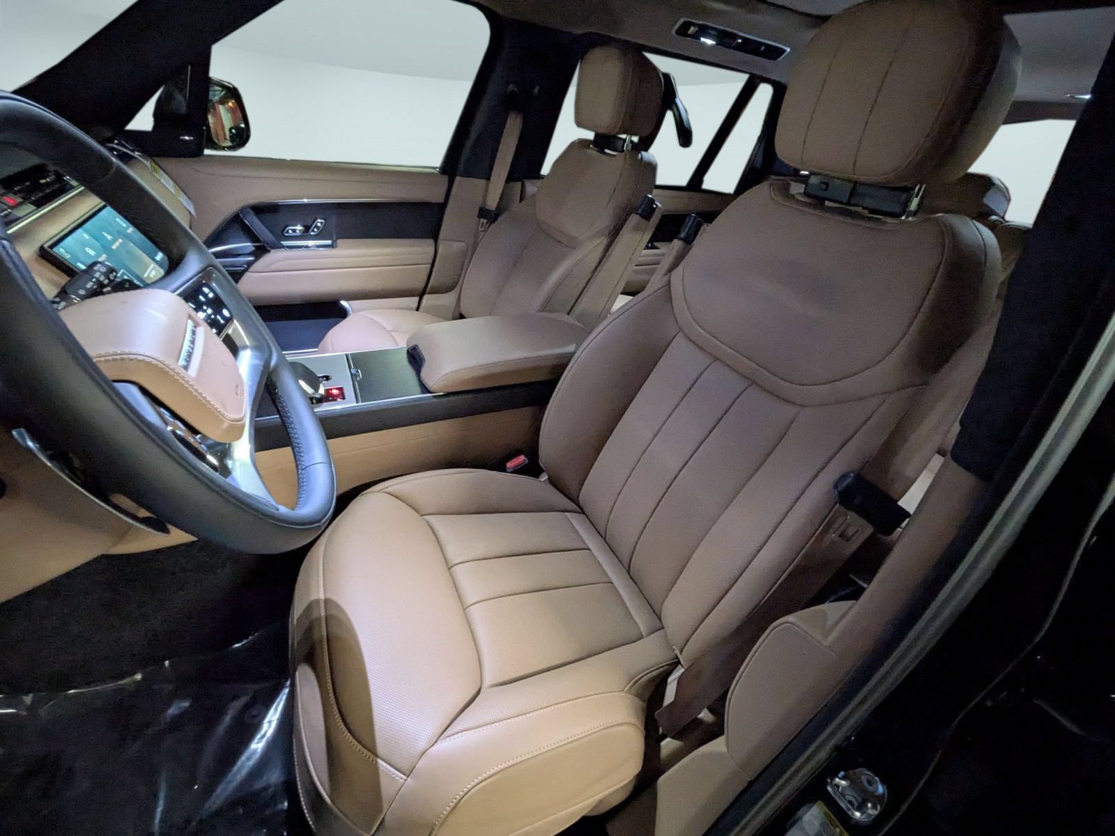 New 2026 Land Rover Range Rover Long Wheelbase SE AWD/4WD image 15