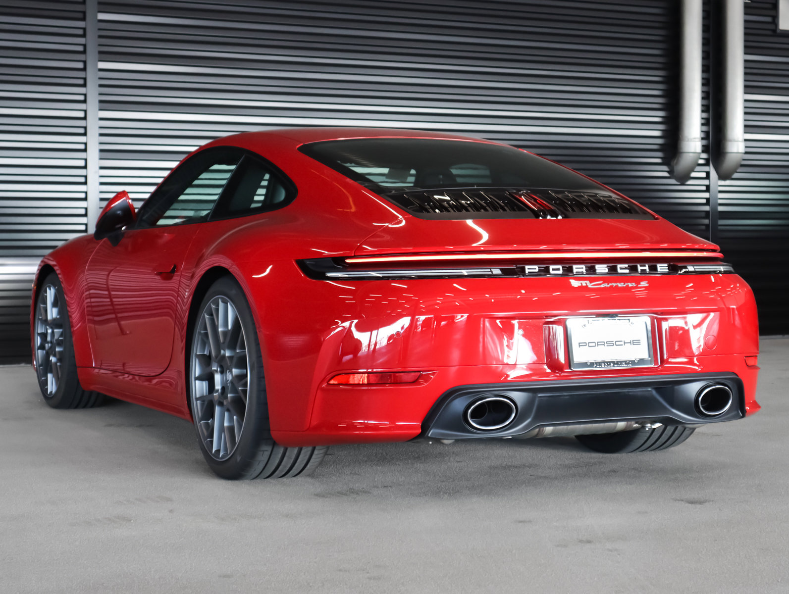 Used 2025 Porsche 911 Carrera S image 3