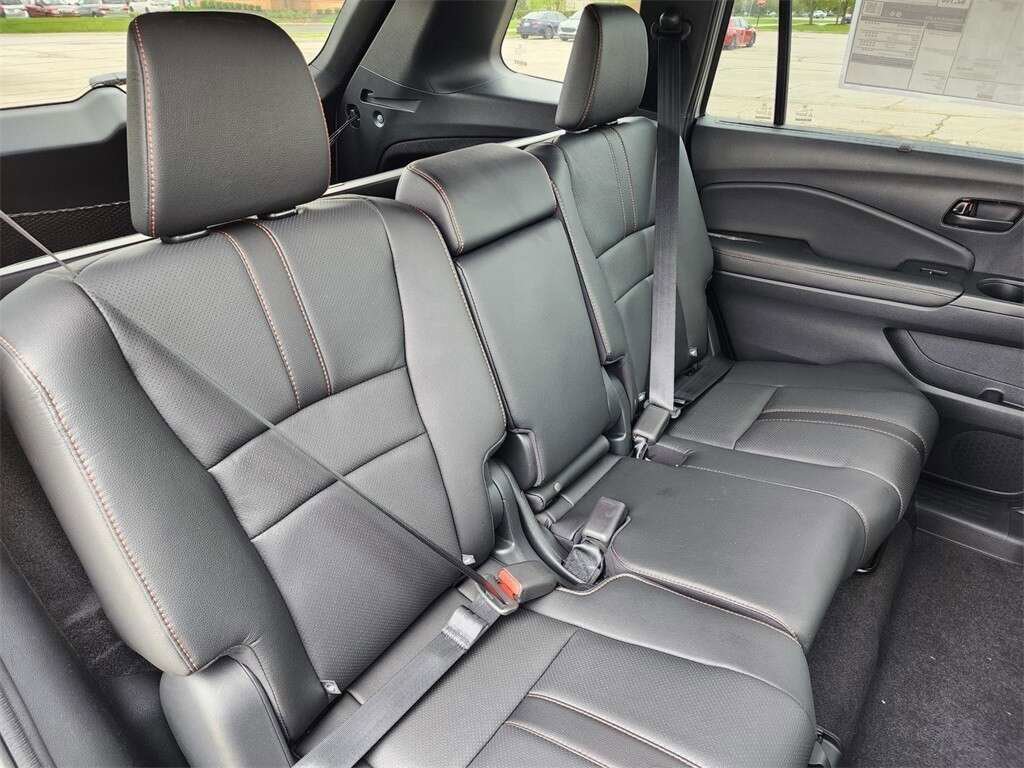 Used 2023 Honda Passport TrailSport image 19