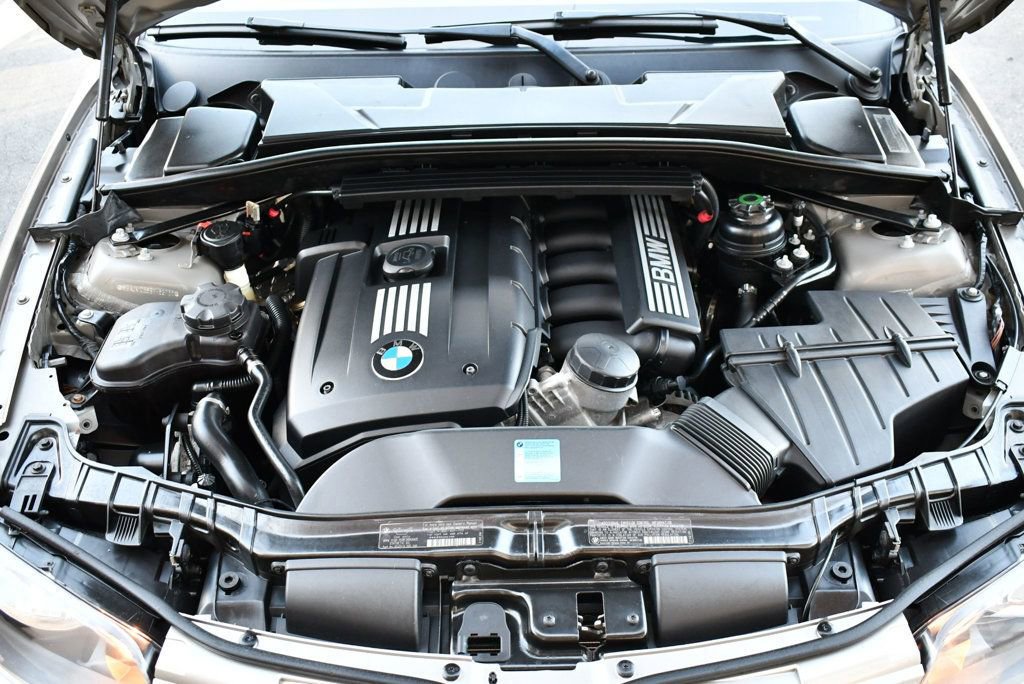 Used 2011 BMW 128i Convertible image 70