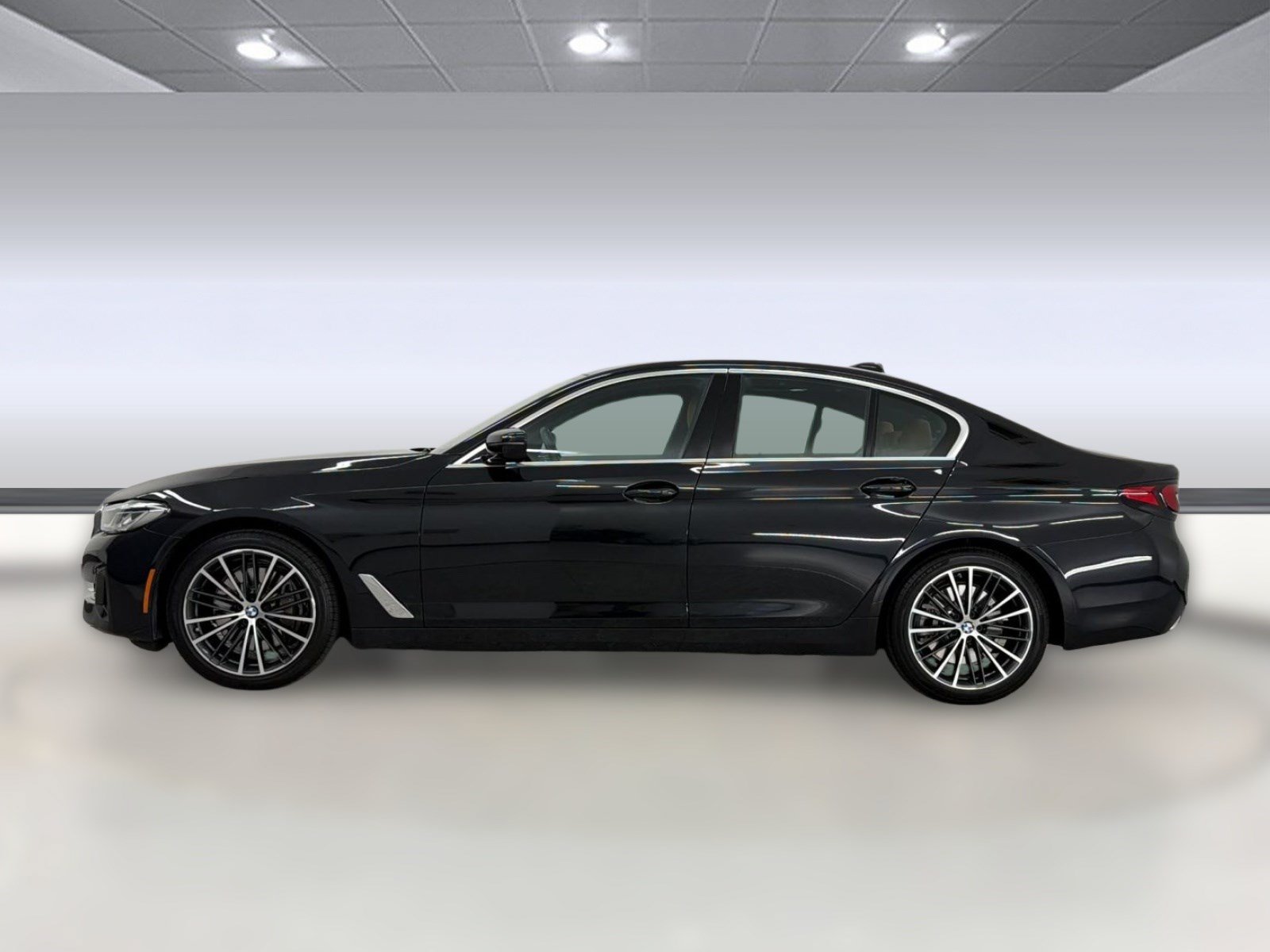Certified 2022 BMW 540i w/ M Sport Package RWD image 2