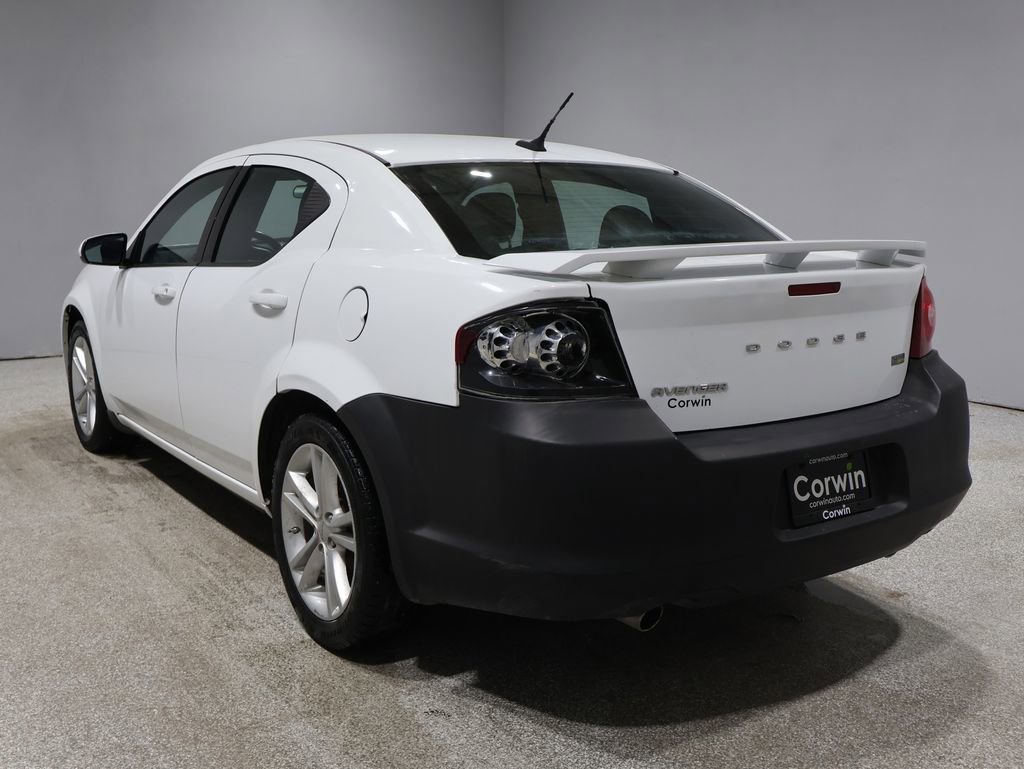 Used 2011 Dodge Avenger Heat image 4