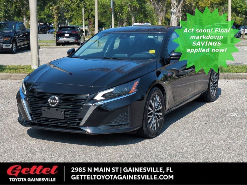 Used 2023 Nissan Altima 2.5 SV