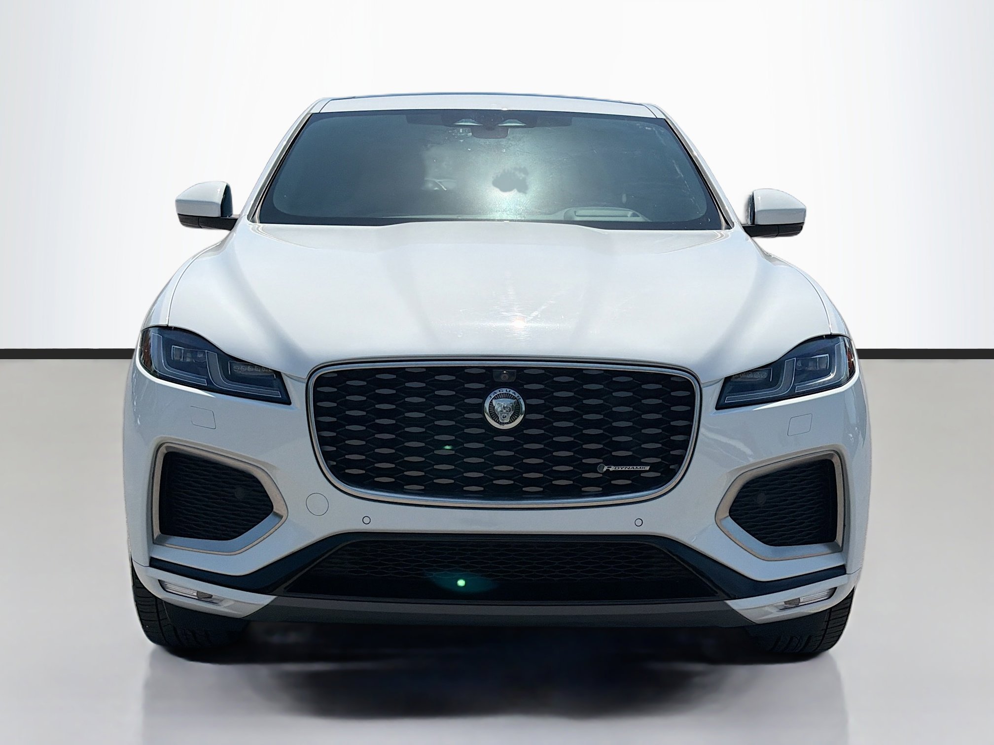 Used 2024 Jaguar F-PACE R-Dynamic S image 8