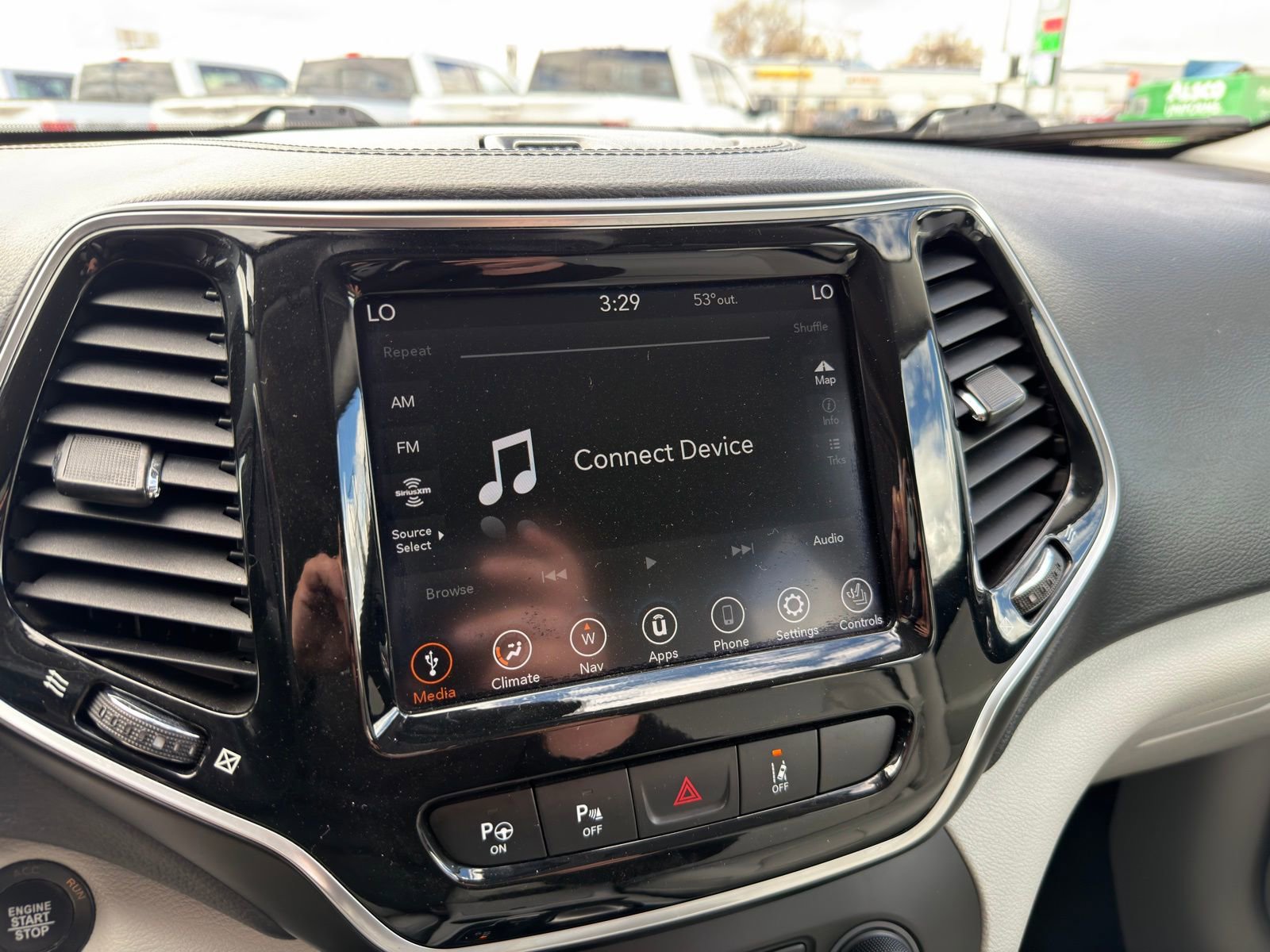 Used 2020 Jeep Cherokee Limited w/ Technology Group image 28