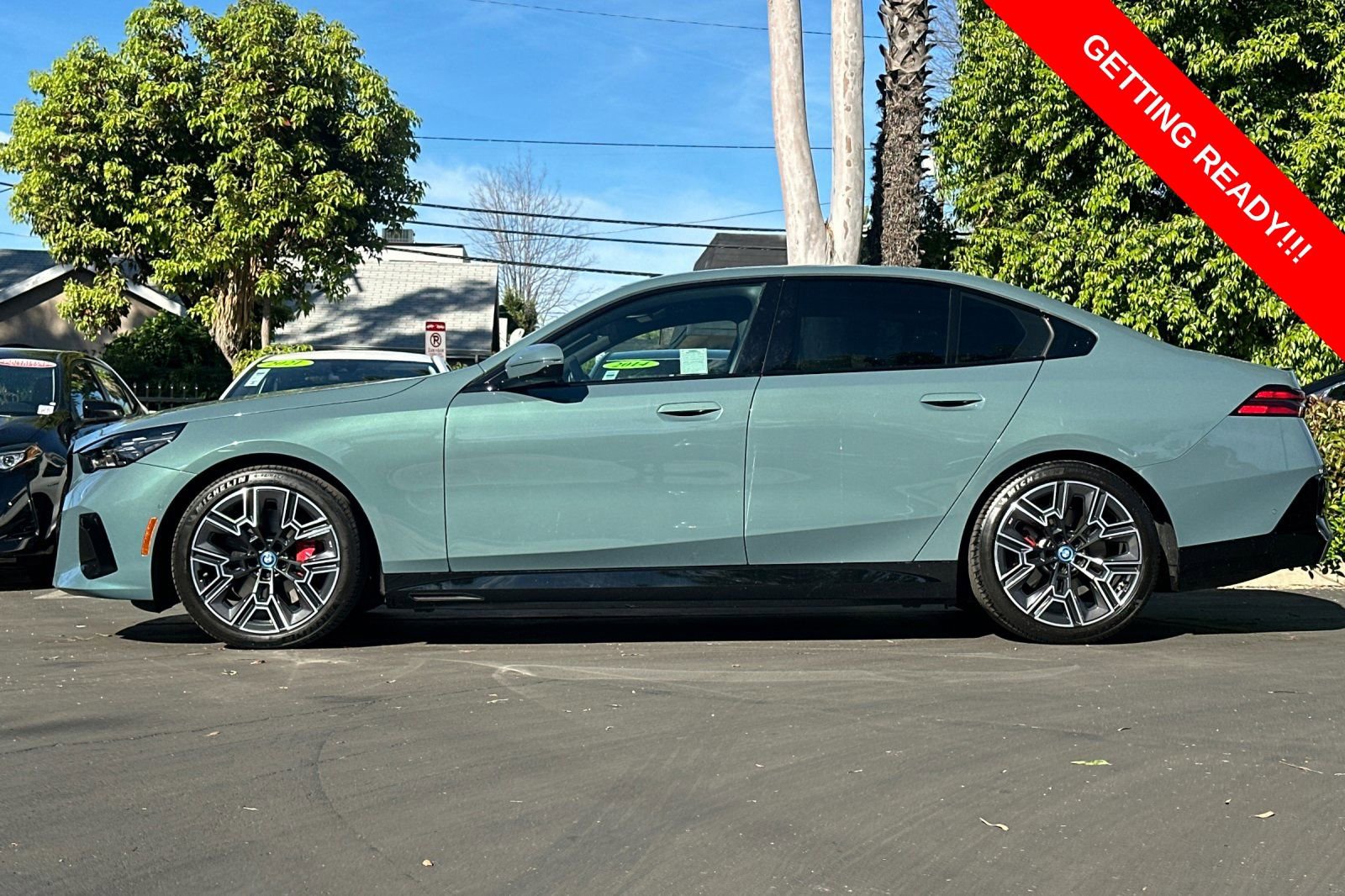 Used 2025 BMW i5 eDrive40i w/ M Sport Package image 7