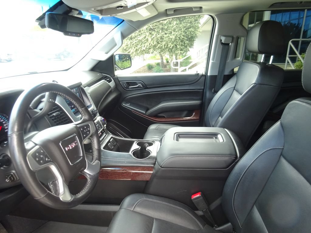 Certified 2019 GMC Yukon XL SLT w/ Open Road Package RWD image 13