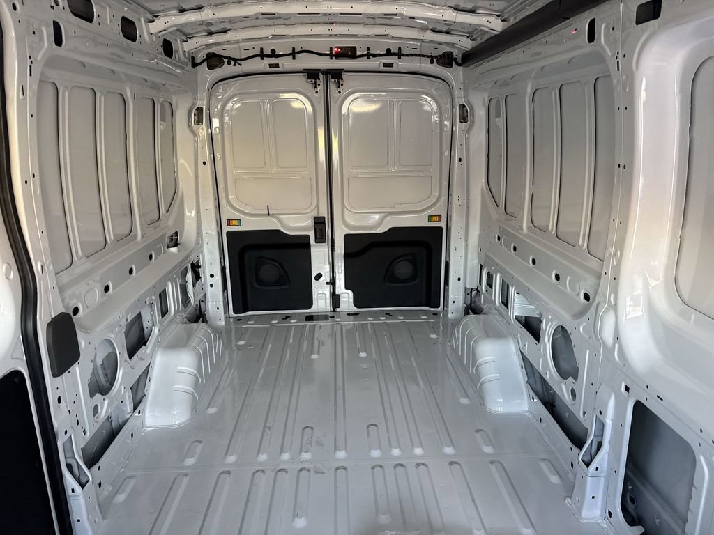 New 2026 Ford Transit 250 148 Medium Roof image 22