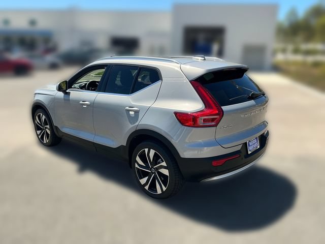 Used 2023 Volvo XC40 B5 Ultimate w/ Protection Package Premier AWD/4WD image 3