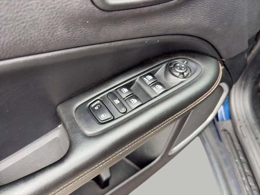 Used 2017 Jeep Compass Sport FWD image 15