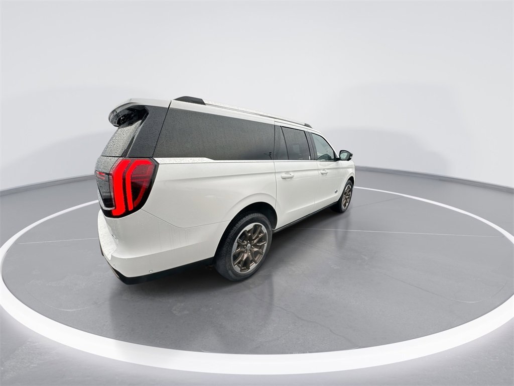 Used 2025 Ford Expedition Max King Ranch image 8