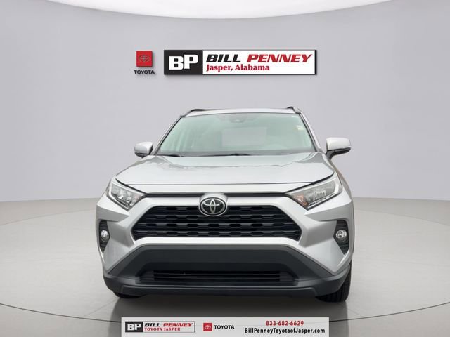 Used 2020 Toyota RAV4 XLE Premium image 8