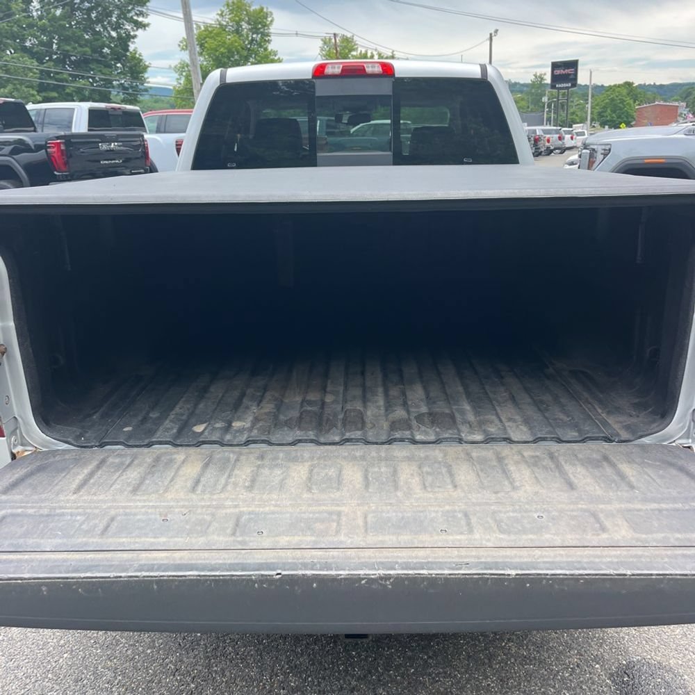 Used 2017 Chevrolet Silverado 1500 LTZ Z71 w/ LTZ Plus Package AWD/4WD image 12