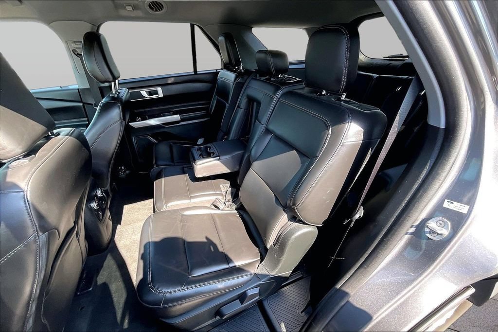 Certified 2022 Ford Explorer XLT w/ Equipment Group 202A AWD/4WD image 26
