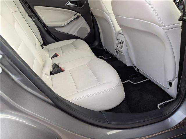 Used 2018 Mercedes-Benz GLA 250 image 18