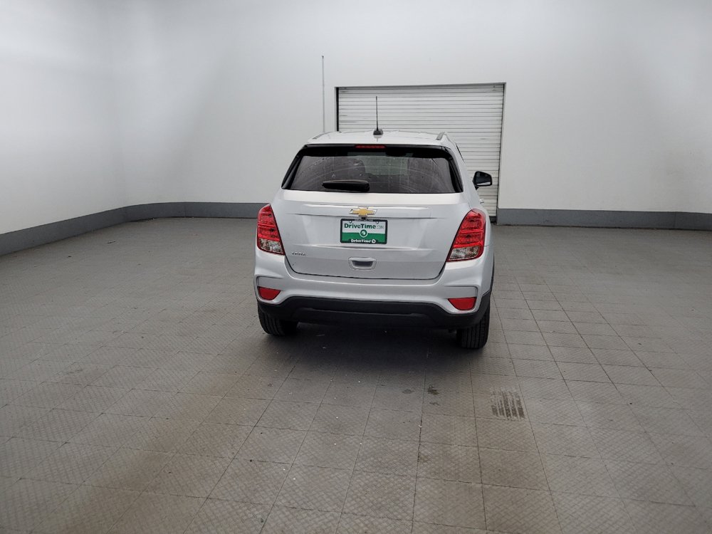Used 2021 Chevrolet Trax LS w/ Tint and Cruise Package FWD image 7