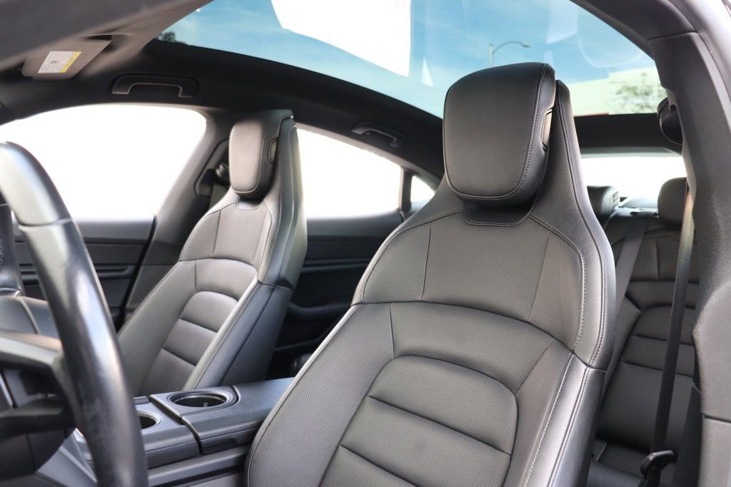 Used 2020 Porsche Taycan 4S image 66