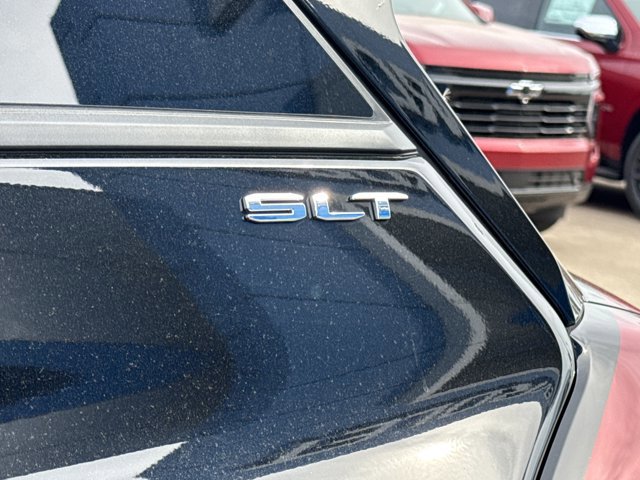 Used 2024 GMC Terrain SLT w/ Infotainment Package II AWD/4WD image 11