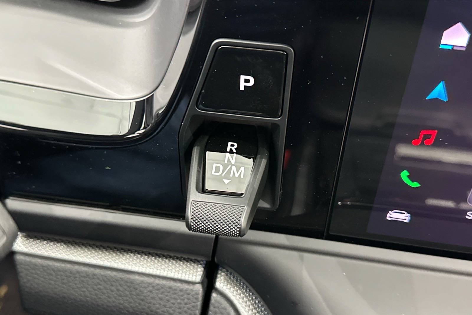 Certified 2025 Porsche Panamera 4 AWD/4WD image 34