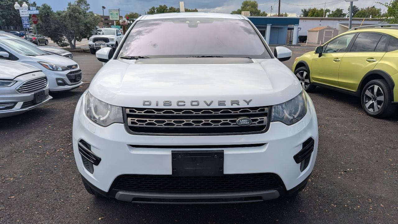 Used 2018 Land Rover Discovery Sport SE AWD/4WD image 2