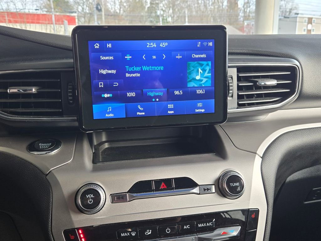 Used 2022 Ford Explorer XLT w/ Equipment Group 202A image 20