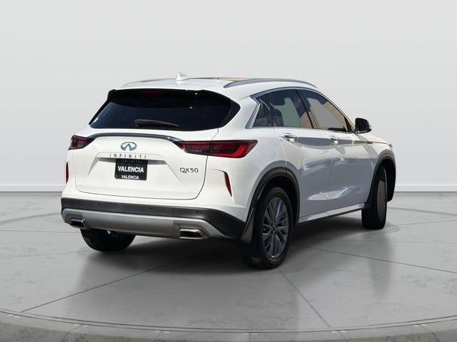 Certified 2024 INFINITI QX50 Luxe FWD image 4