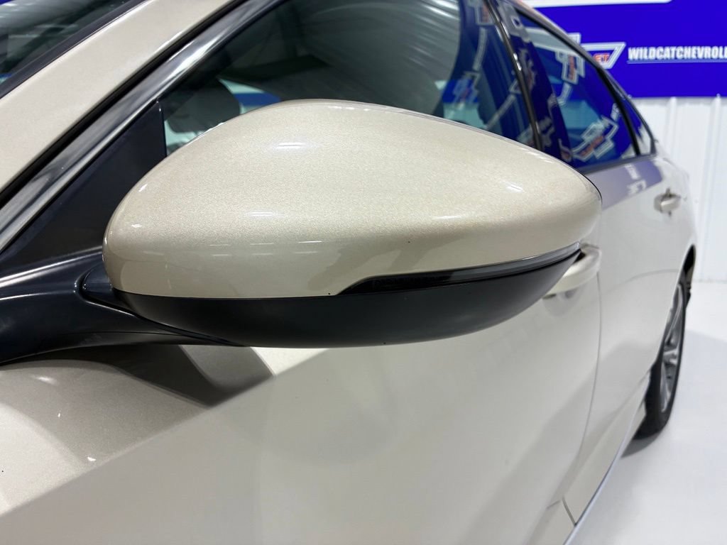 Used 2019 Honda Accord EX-L image 10