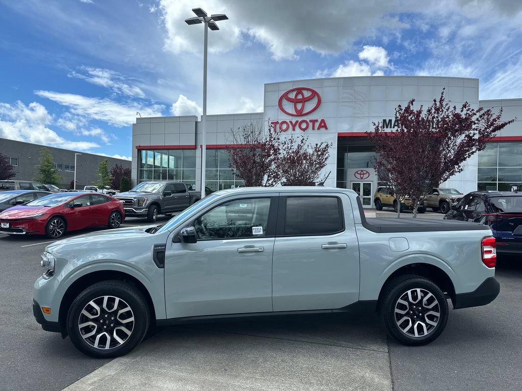 Used 2024 Ford Maverick Lariat AWD/4WD image 2