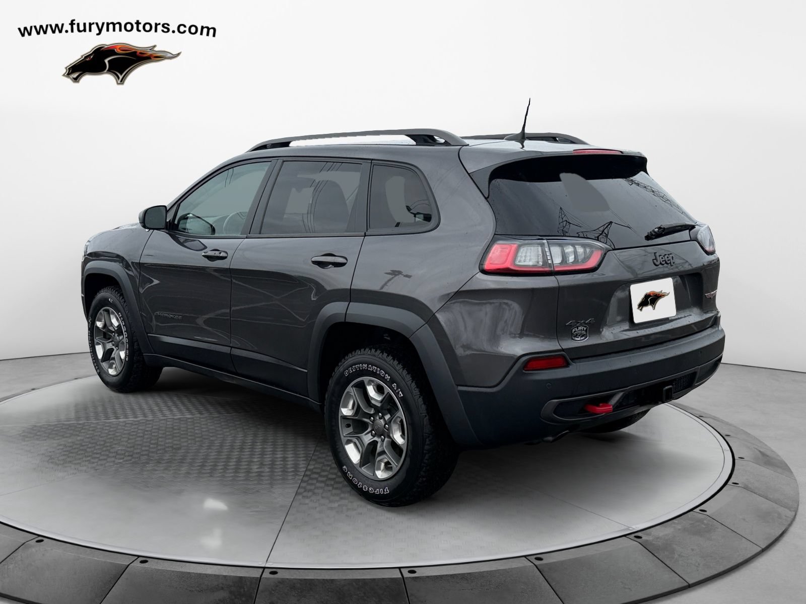Used 2019 Jeep Cherokee Trailhawk w/ Cold Weather Group AWD/4WD image 5