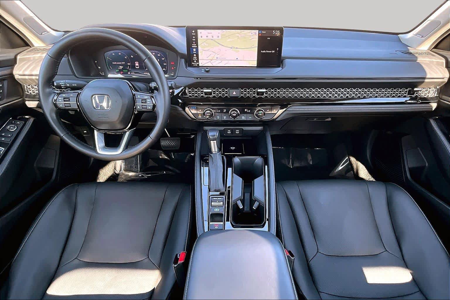 Used 2023 Honda Accord Touring image 17