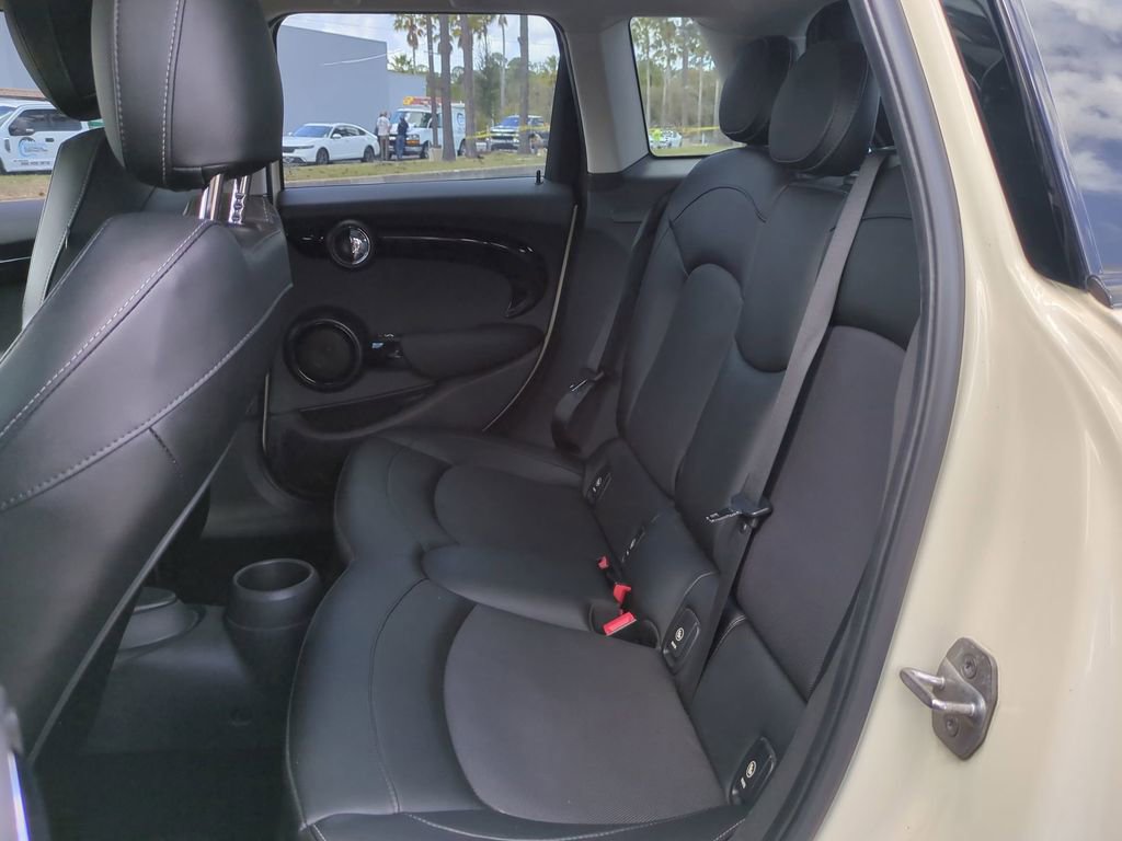 Used 2016 MINI Cooper S image 12