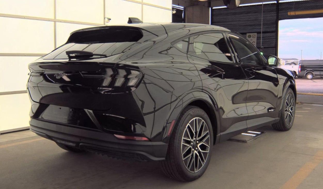 Used 2025 Ford Mustang Mach-E Premium image 4