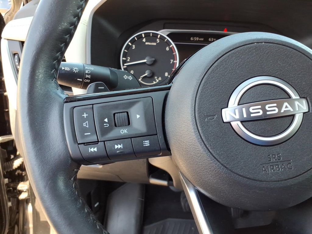 Certified 2023 Nissan Rogue SV w/ SV Premium B Package AWD/4WD image 9