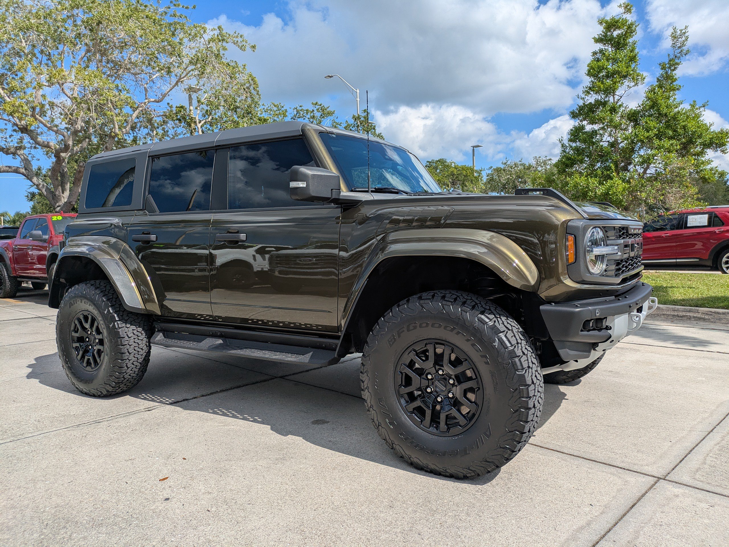 Used 2026 Ford Bronco Raptor AWD/4WD image 2