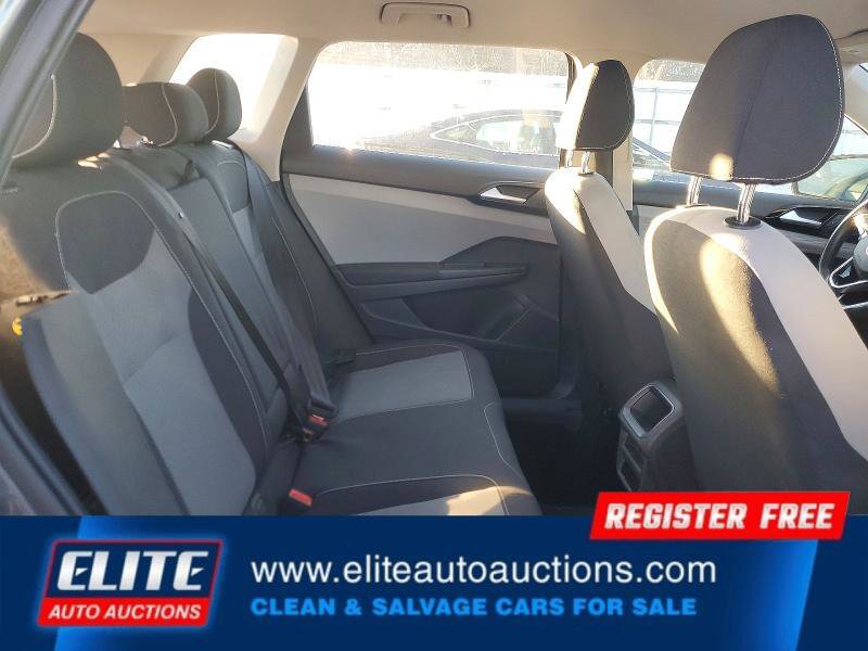 Used 2022 Volkswagen Taos S image 21