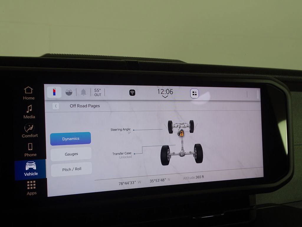 Used 2025 Jeep Gladiator Sport image 27