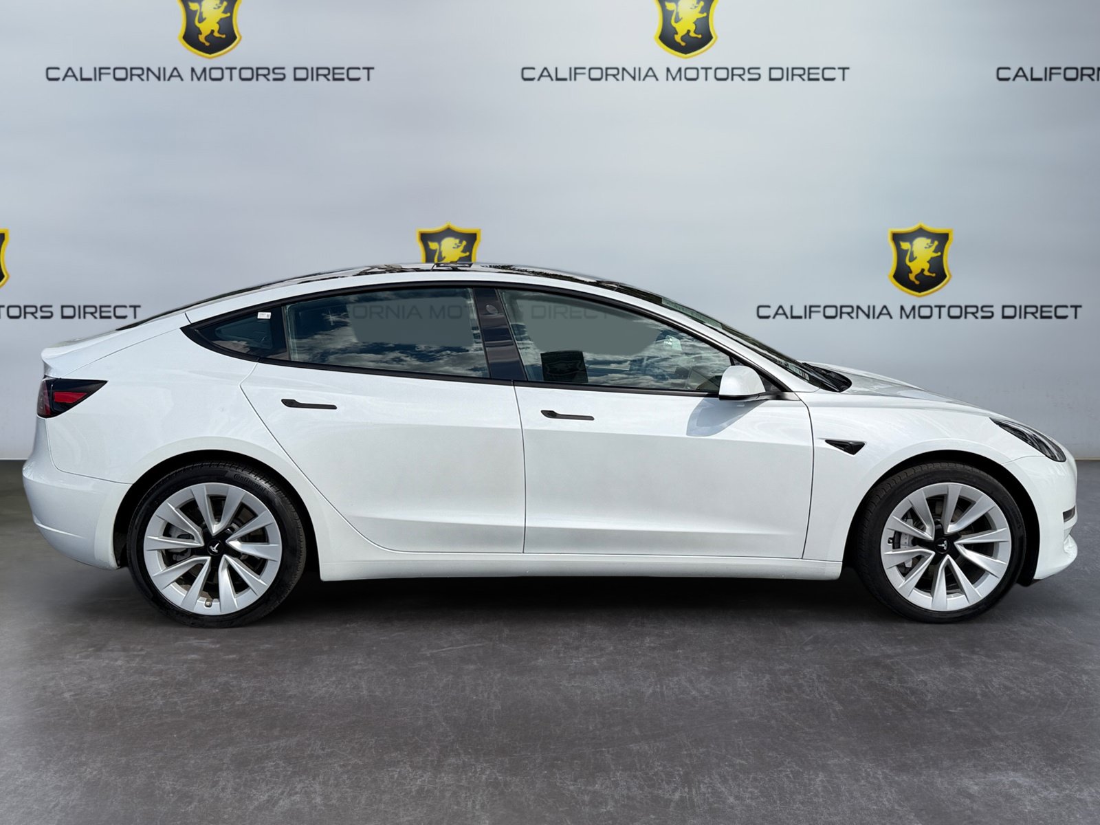 Used 2023 Tesla Model 3 Standard Range RWD image 6