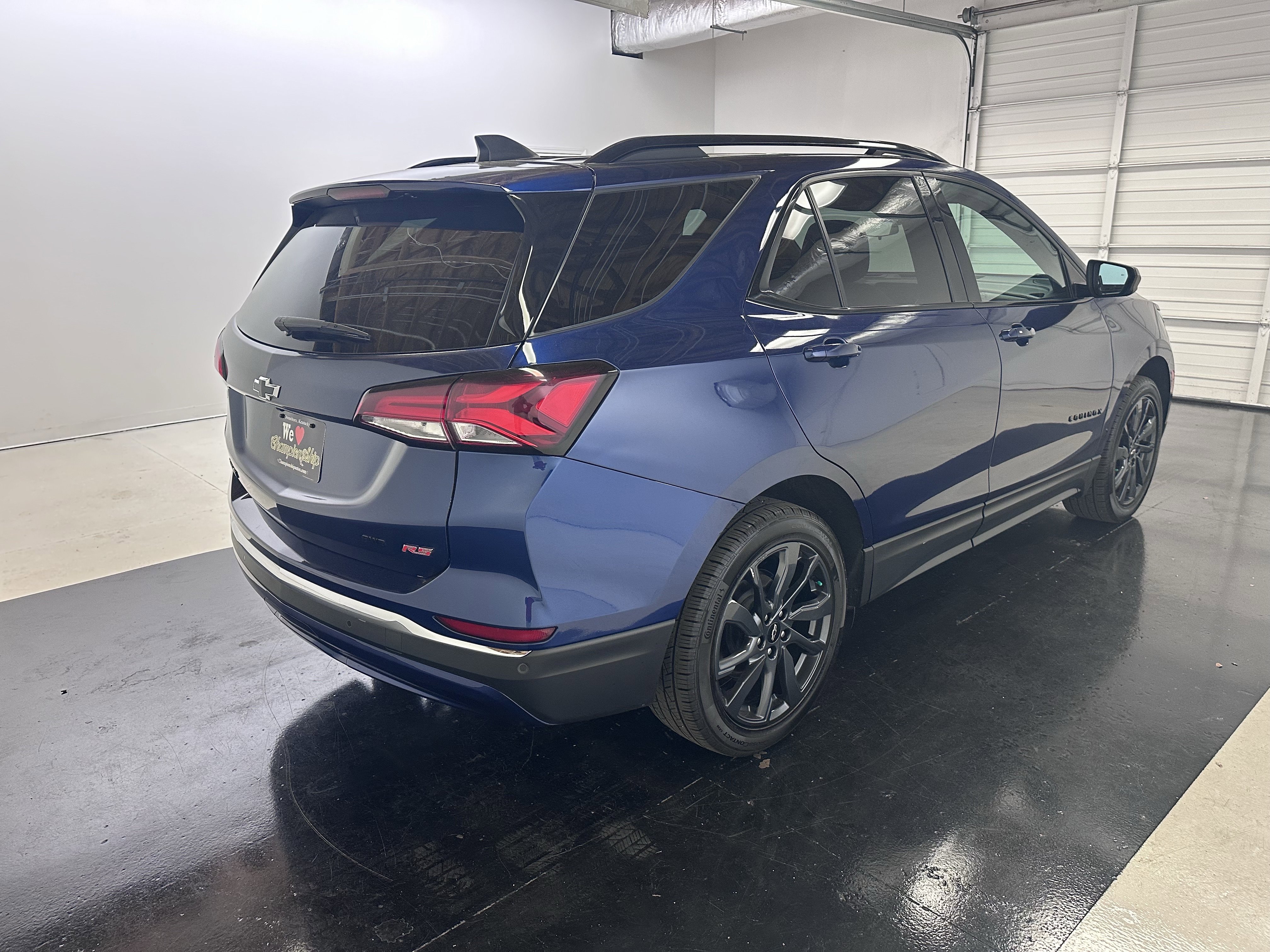 Used 2023 Chevrolet Equinox RS image 32