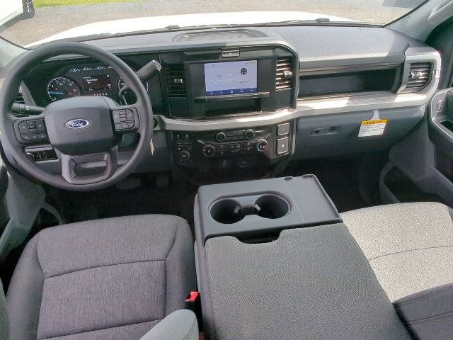 New 2026 Ford F250 4x4 Crew Cab Super Duty image 13