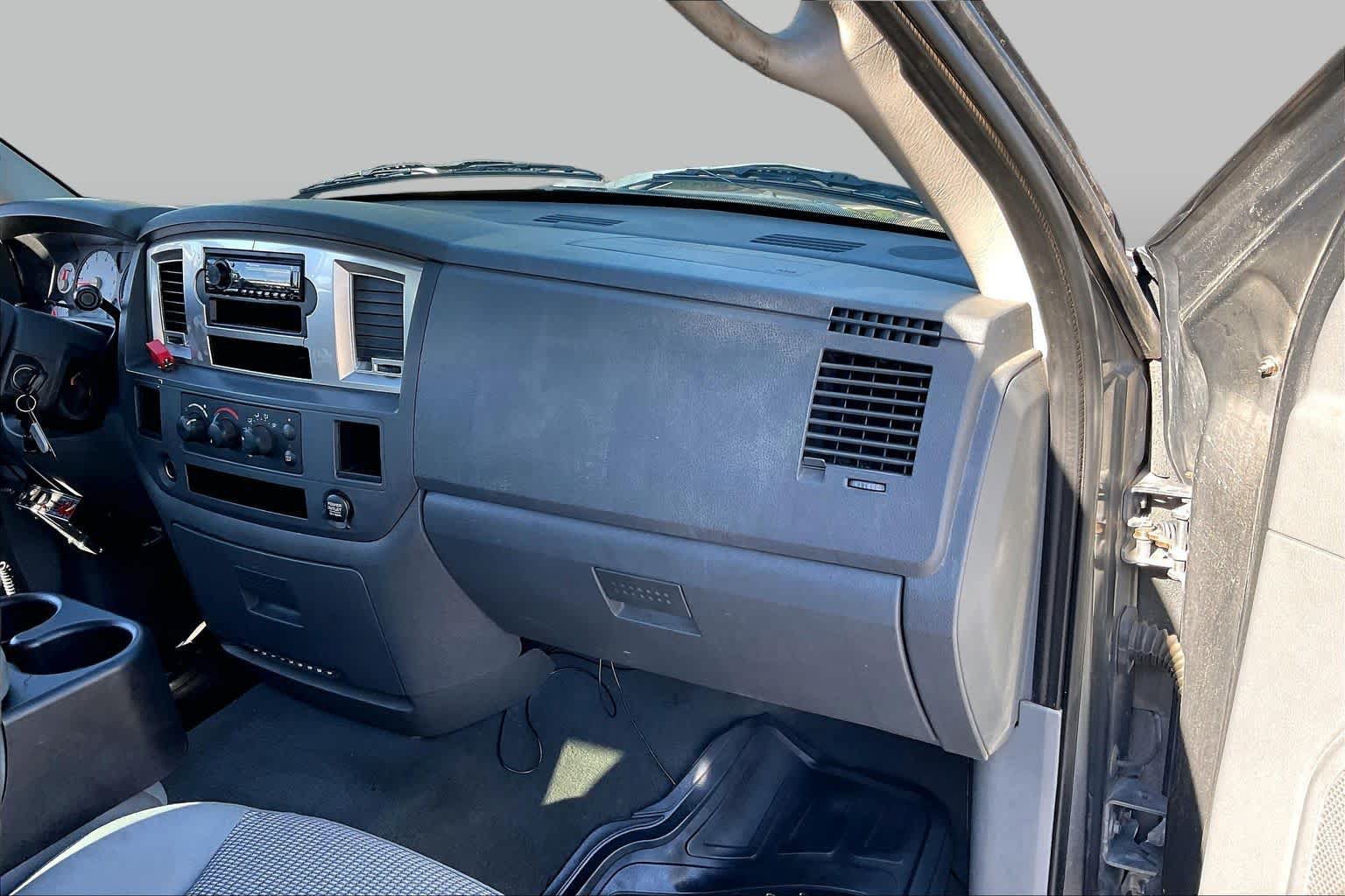 Used 2007 Dodge Ram 1500 Truck SLT RWD image 17