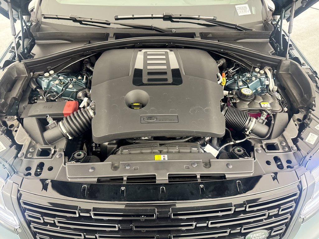 New 2026 Land Rover Range Rover Velar Belgravia AWD/4WD image 31