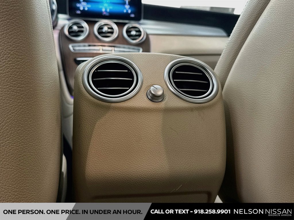 Used 2022 Mercedes-Benz GLC 300 4MATIC image 25