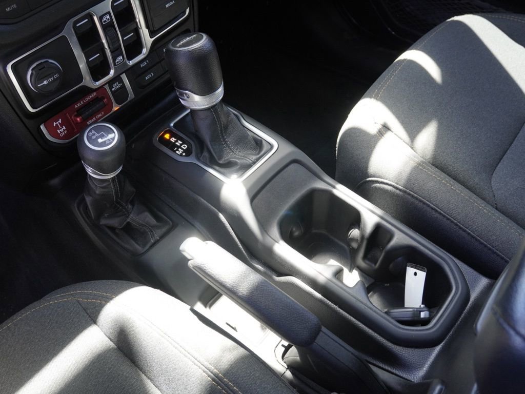 Used 2024 Jeep Gladiator Sport image 16