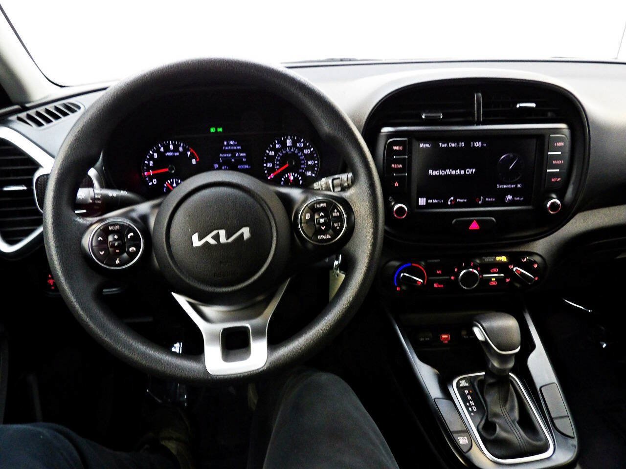 Used 2022 Kia Soul LX w/ Technology Package FWD image 17