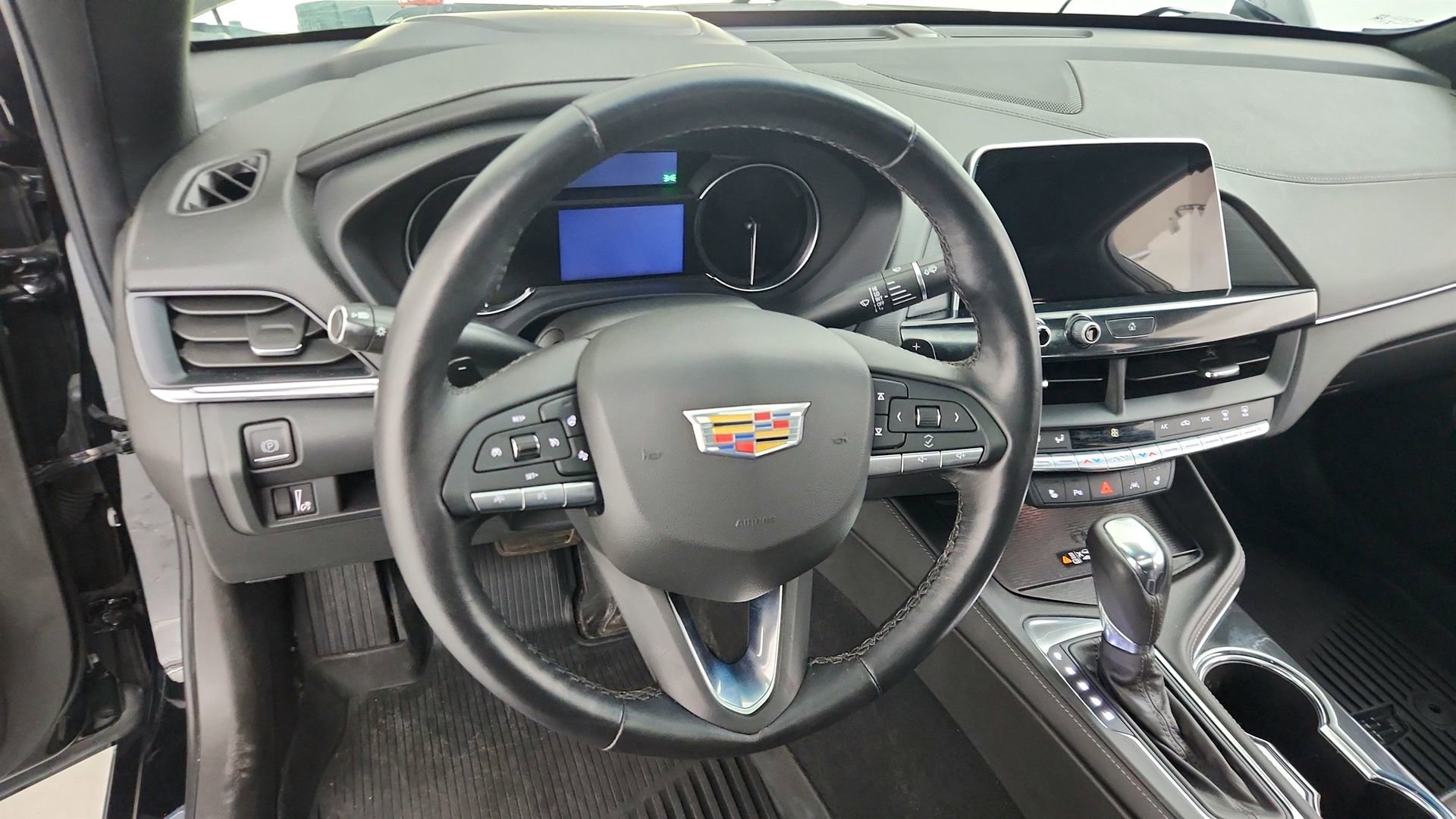 Used 2025 Cadillac CT4 Luxury AWD/4WD image 18