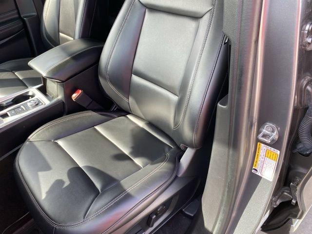 Used 2022 Ford Explorer XLT w/ Equipment Group 202A image 19